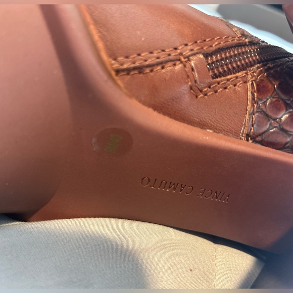 COPY - Vince Camuto Elnoah Women's Boots - Picture 4 of 11